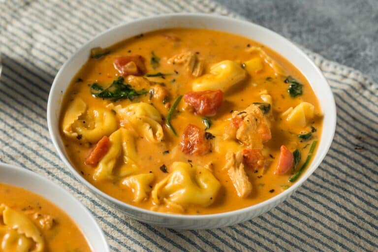 MAMA’S CHICKEN TORTELLINI